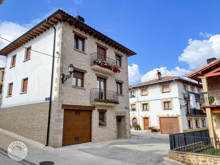 Casa Zunbeltz De 3 Habitaciones En Plena Montana Lezáun 外观 照片